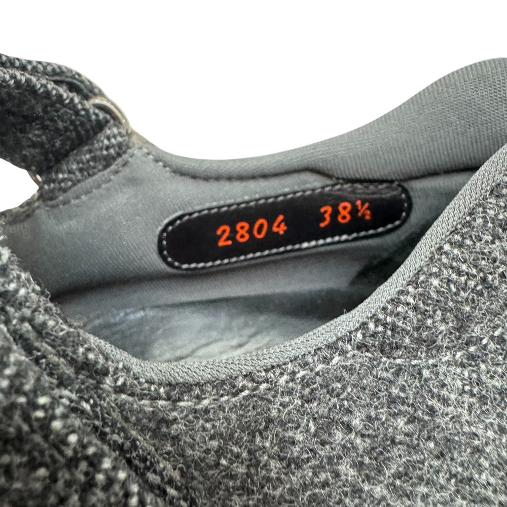 VINTAGE PRADA LINEA ROSSA SPORT GRAY WOOL MARY JANE FLATS WITH VELCRO CLOSURE - Picture 9 of 16